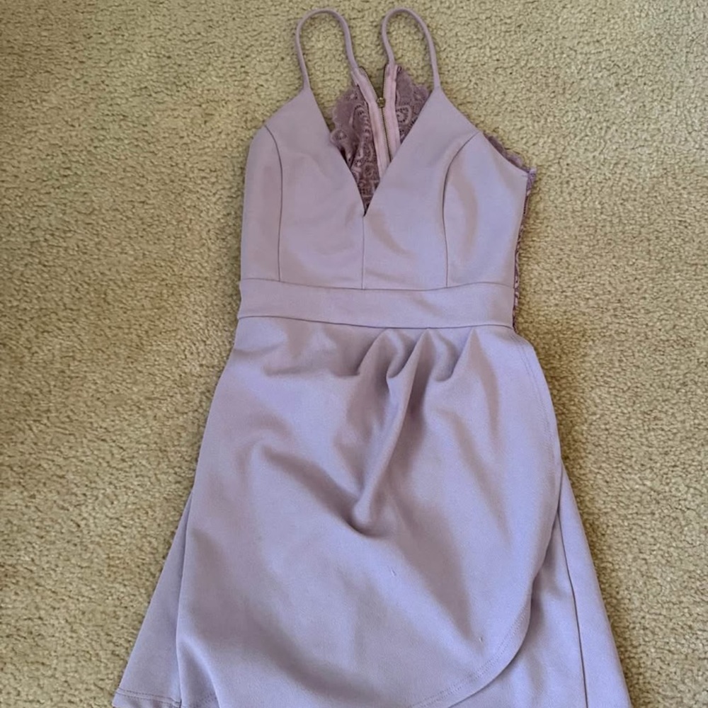Elegant Lavender Sleeveless Romper Dress